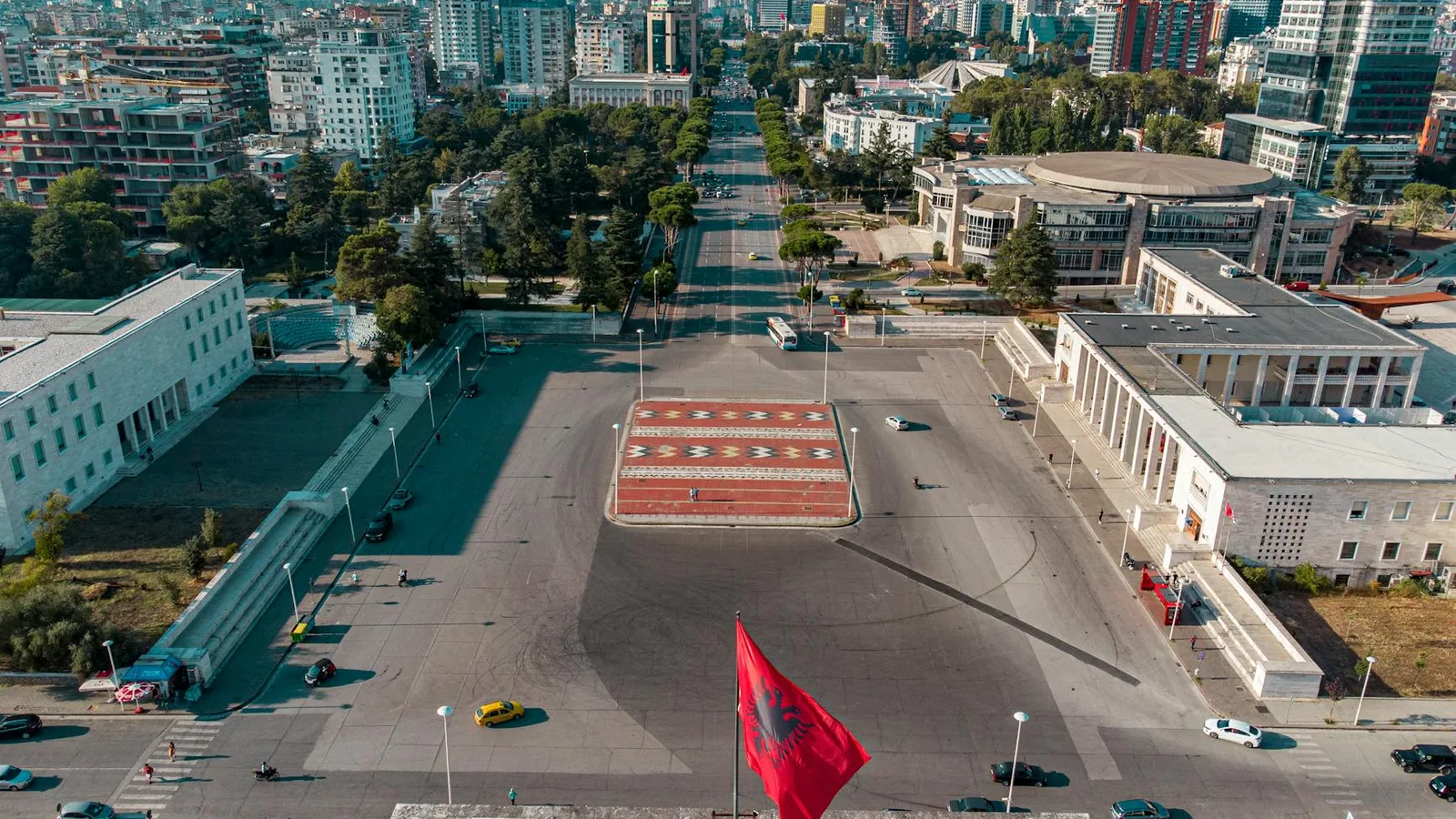 Plaza Skanderbeg en Tirana, capital de Albania