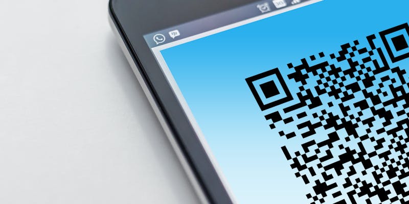 Escanear código QR de eSIM en iPhone y Android — guía 2026