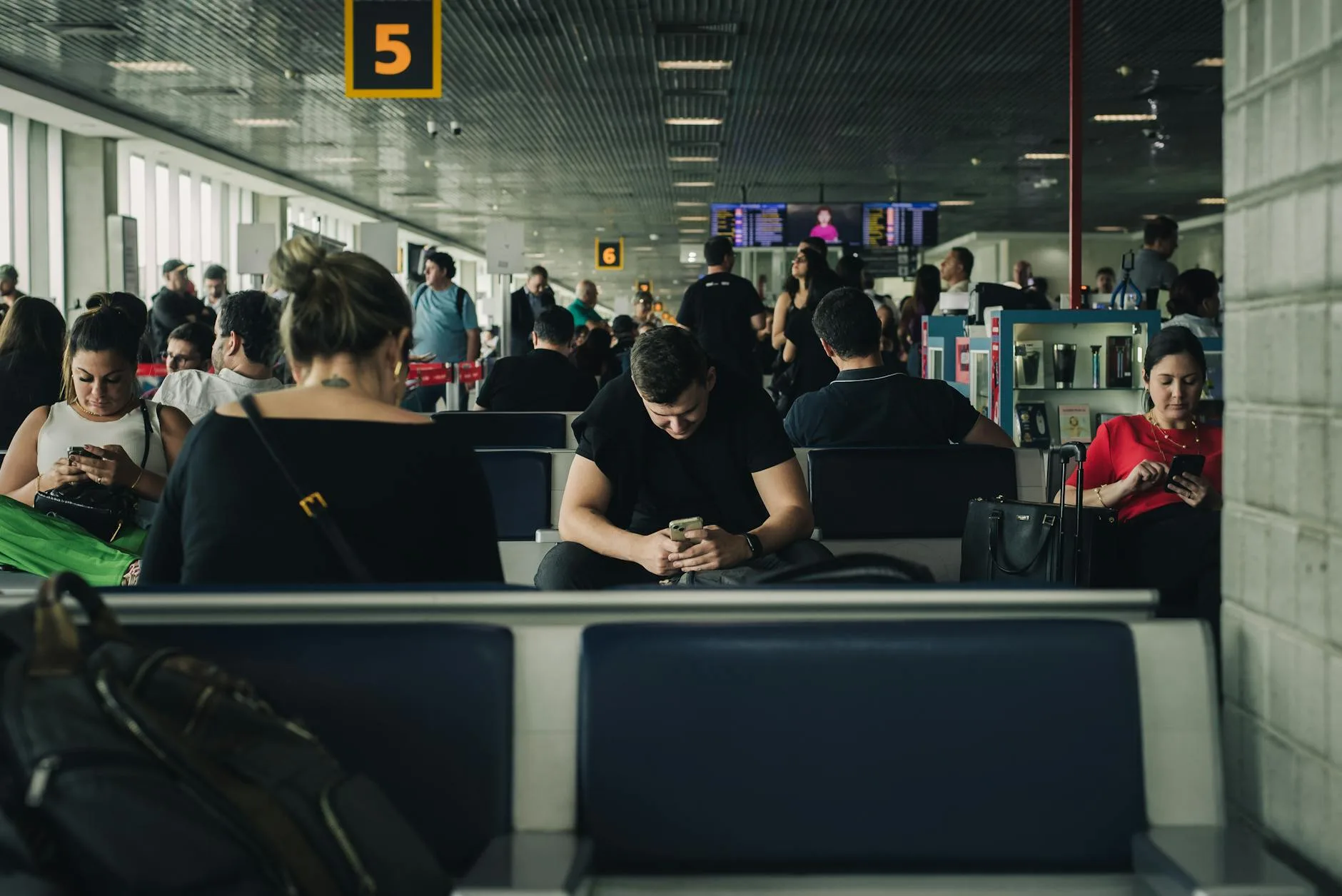Roaming Telcel/ATT en España vs eSIM: cuánto ahorras?